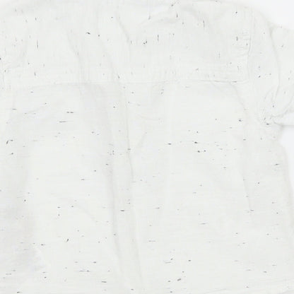 Brand and care label for Primark boys’ white basic button-up, size 3-6, months