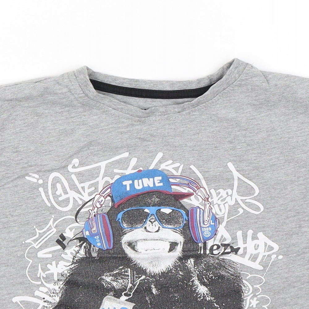 Primark Boys Grey   Basic T-Shirt Size 4-5 Years