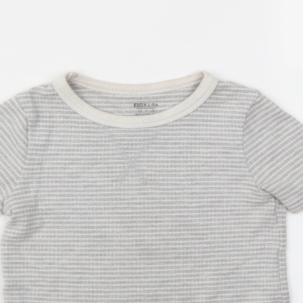 F&F Boys Grey Striped  Basic T-Shirt Size 5-6 Years