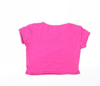 Back view of Queen girls’ pink basic t-shirt, size M