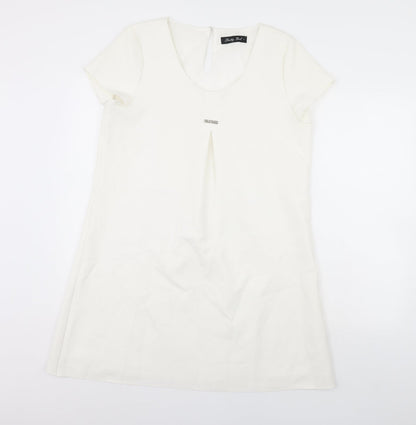 Pretty Girl Womens White  Rayon Sheath  Size L