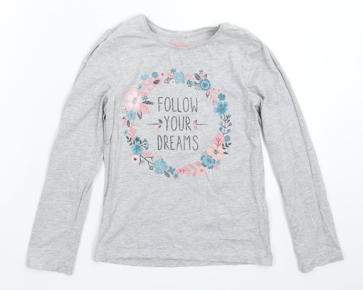 Additional front view of Young Dimension girls’ grey basic t-shirt, size 6-7, years