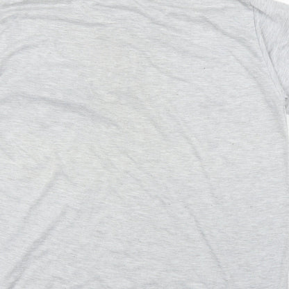 Hoang Mens Grey    T-Shirt Size M