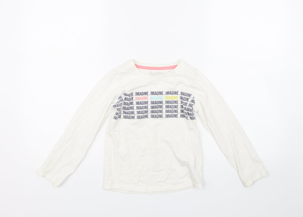 Additional front view of Nutmeg girls’ white basic t-shirt, size 6-7, years