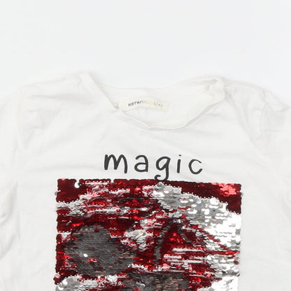 Close-up detail of KOTON girls’ white basic t-shirt, size 4-5, years