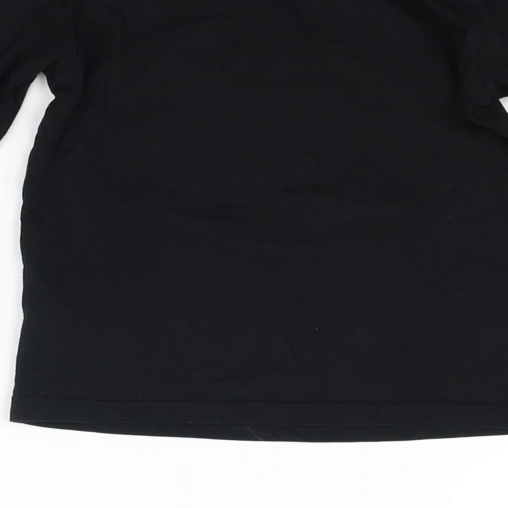 Brand and care label for George girls’ black basic t-shirt, size 4-5, years