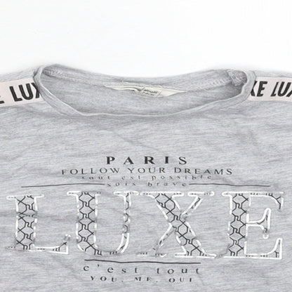 Close-up detail of River Island Baby Grey Basic T-Shirt, size 3-6, Months