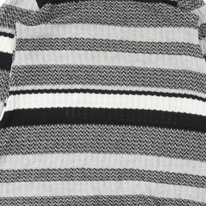Boohoo Girls Black Striped  Fit & Flare  Size 5-6 Years