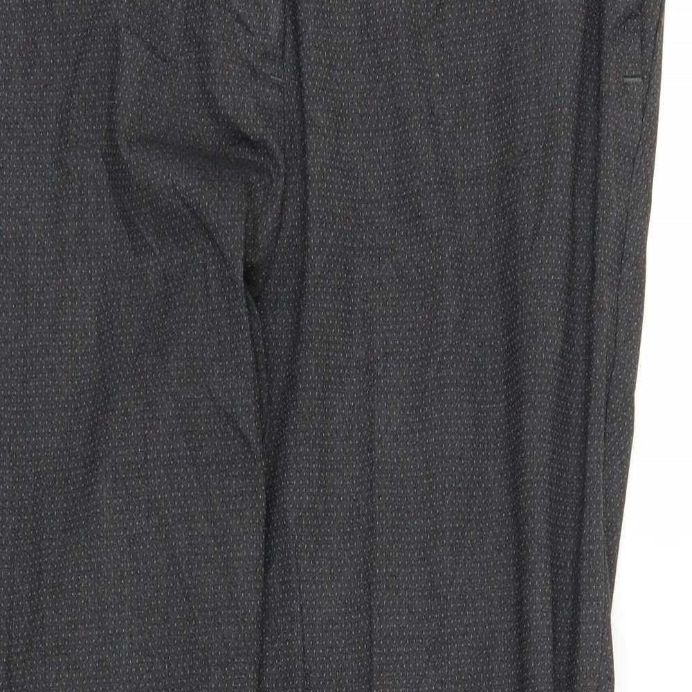 Mens UK Size 34 in Vanhausen Regular Fit Capri Grey Trousers