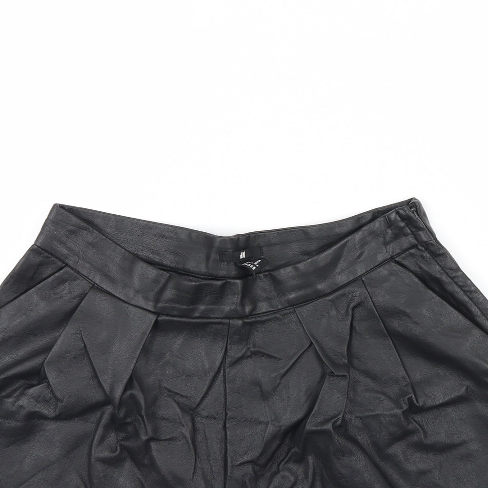 H&M Womens Black   Cut-Off Shorts Size 10