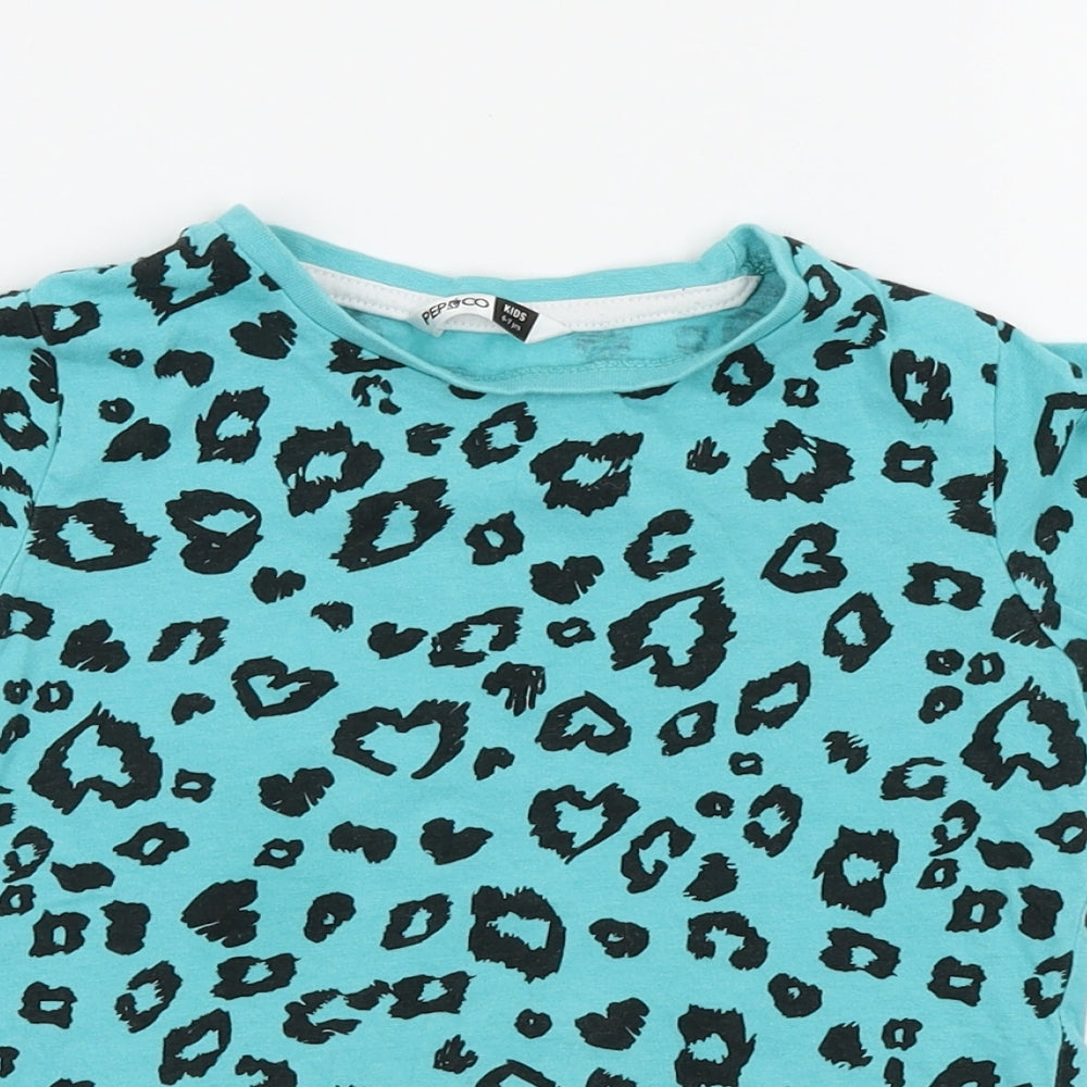 Close-up detail of Pep&Co girls’ blue geometric basic t-shirt, size 7, years