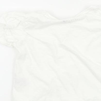 Brand and care label for Jeff&co girls’ white basic t-shirt, size 18-24, months