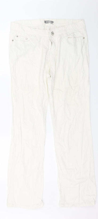 Ando Jeans Womens White  Denim Straight Jeans Size XL L30 in