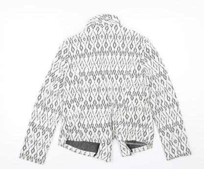 Soon Womens White Argyle/Diamond  Jacket  Size 14