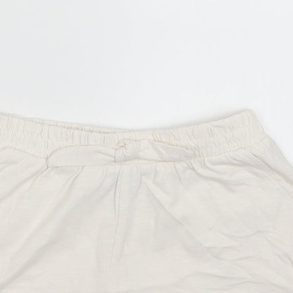 TU Girls White   Boyfriend Shorts Size 4-5 Years