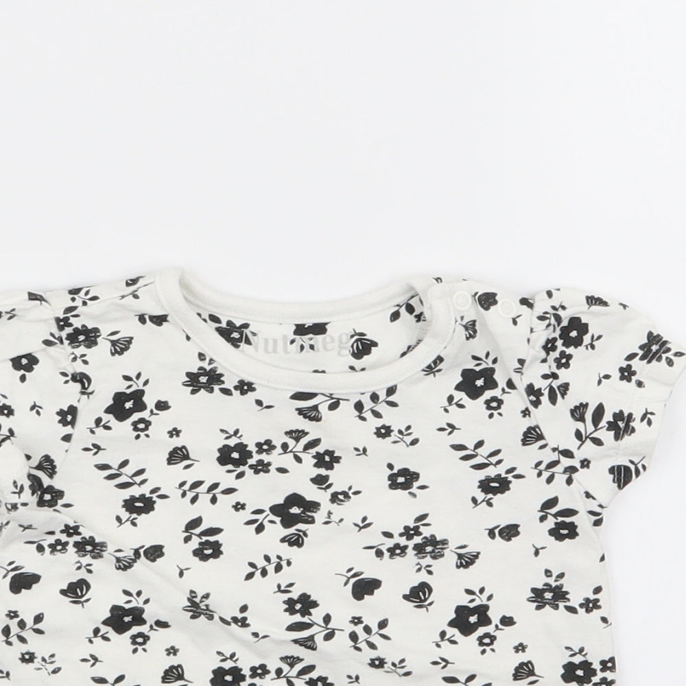 nut,eg Girls White Floral  Basic T-Shirt Size 3-6 Months