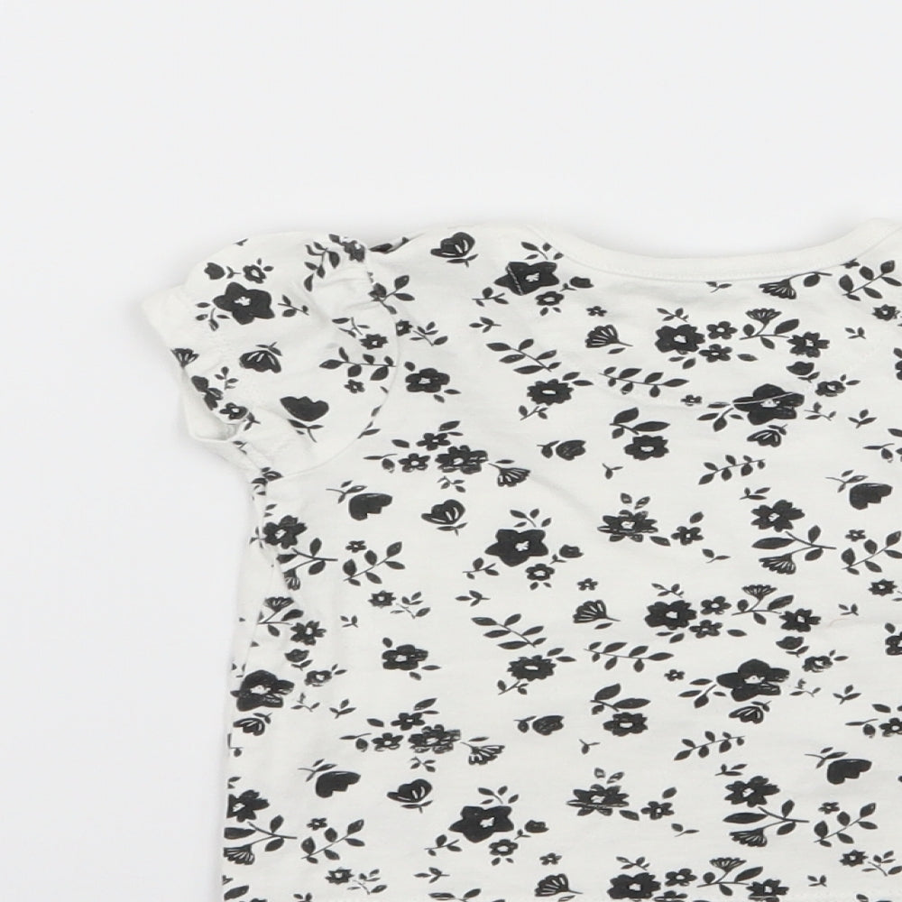 nut,eg Girls White Floral  Basic T-Shirt Size 3-6 Months