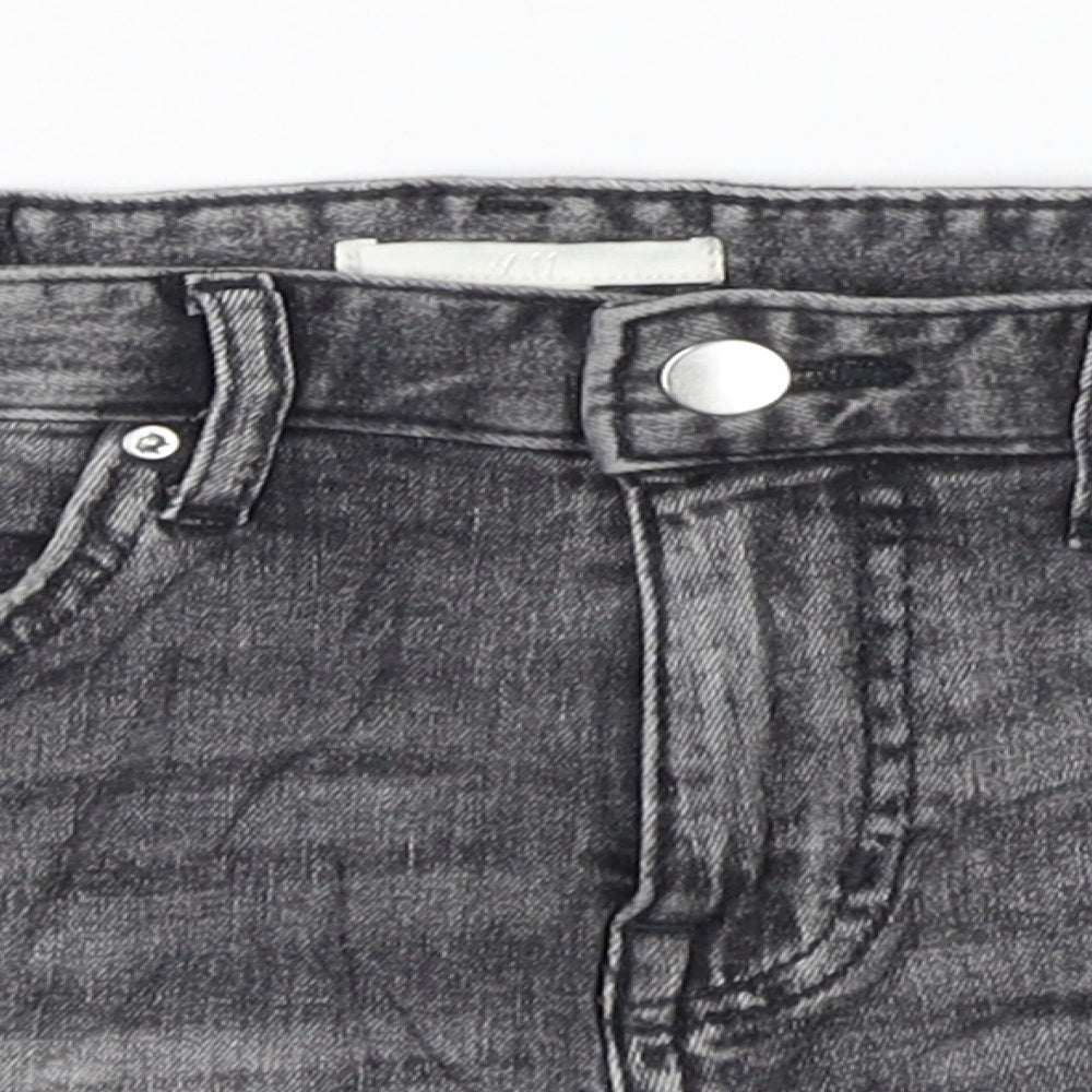 H&M Womens Grey   Cut-Off Shorts Size 6