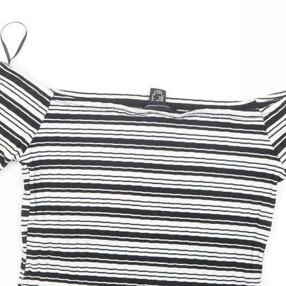 Womens UK Size 10 Atmosphere Black Cropped T-Shirt