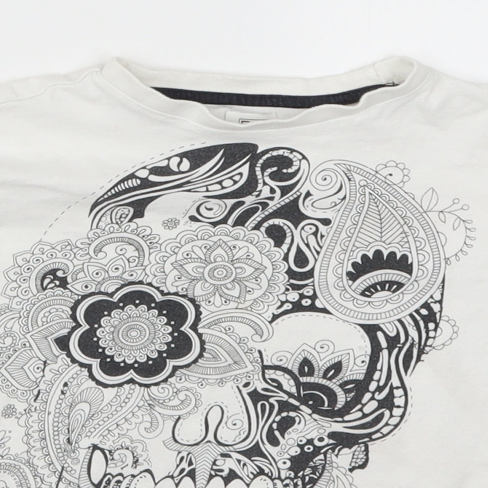 F&F Boys White   Basic T-Shirt Size 5-6 Years  - Paisley Skull