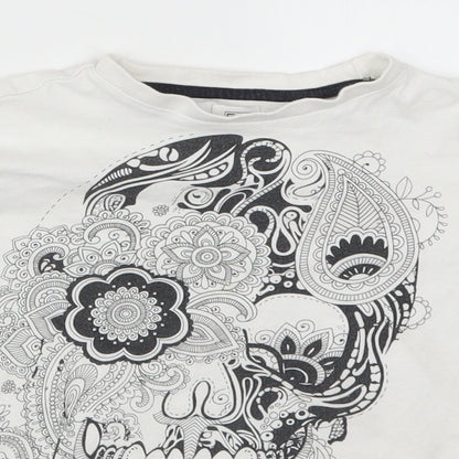 F&F Boys White   Basic T-Shirt Size 5-6 Years  - Paisley Skull