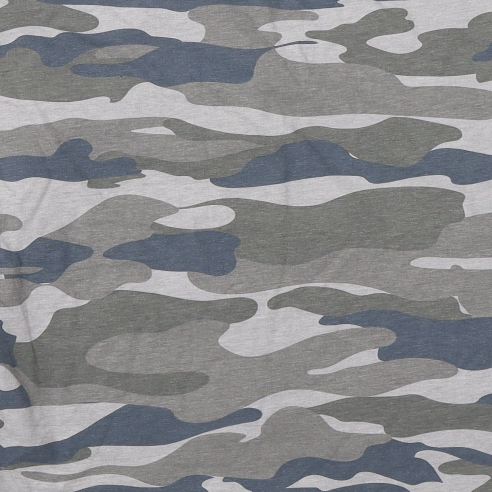 Primark Boys Green Camouflage  Basic T-Shirt Size 11-12 Years