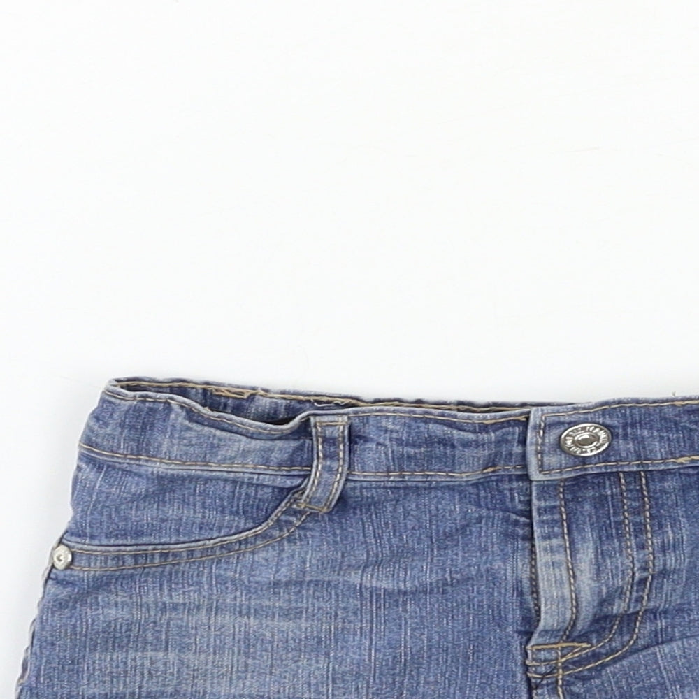 Preworn Girls Blue  Denim Cut-Off Shorts Size 3 Years