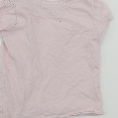 Brand and care label for Primark girls’ pink basic t-shirt, size 2-3, years