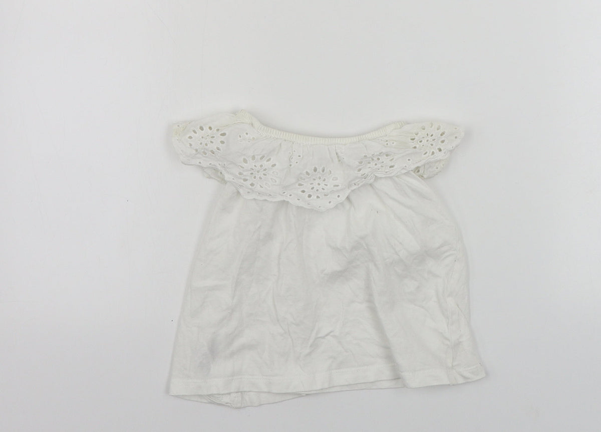 Back view of Primark girls’ white basic t-shirt, size 2-3, years