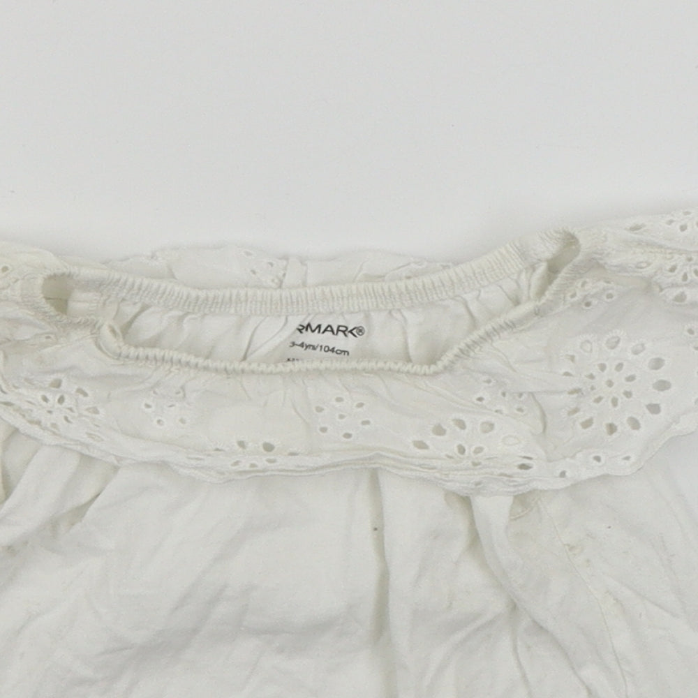 Close-up detail of Primark girls’ white basic t-shirt, size 2-3, years