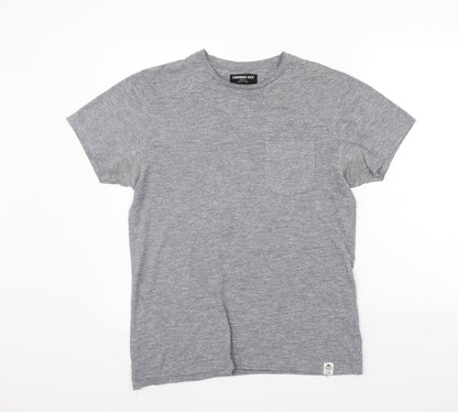 Ceader wood state Mens Grey    T-Shirt Size S  - washable mark