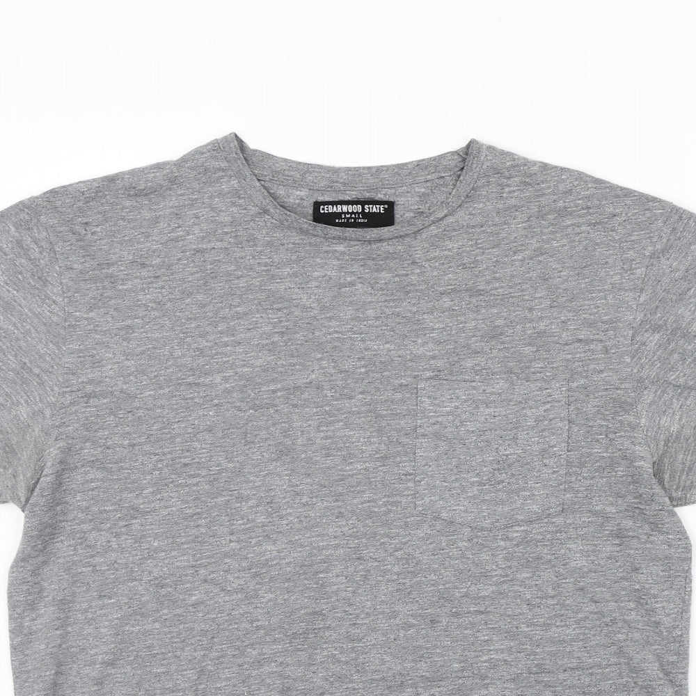 Ceader wood state Mens Grey    T-Shirt Size S  - washable mark