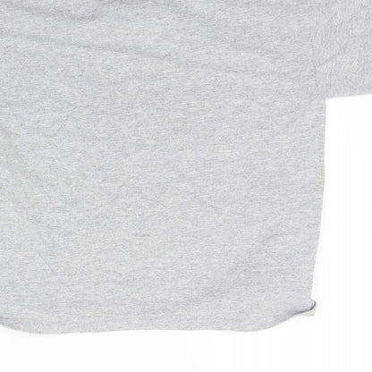 Brand and care label for Newcastle United boys’ grey basic t-shirt, size S