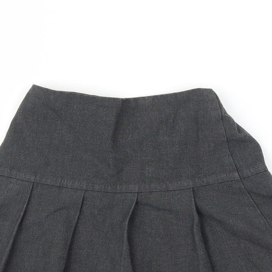 M&S Girls Grey   Pleated Skirt Size 7-8 Years