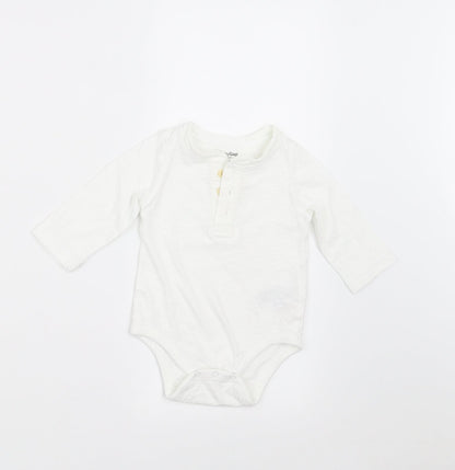 Gap Baby White   Basic T-Shirt Size 3-6 Months  - Body Suit