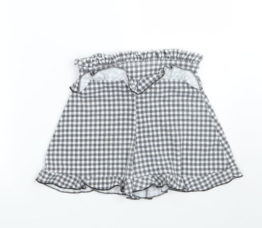 Pretty little thing Womens Grey Check  Hot Pants Shorts Size 6