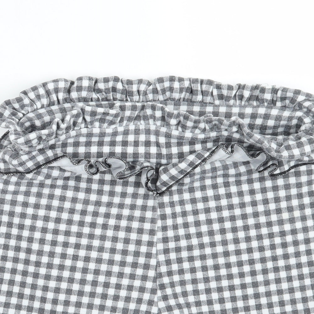 Pretty little thing Womens Grey Check  Hot Pants Shorts Size 6