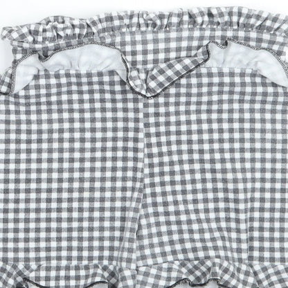 Pretty little thing Womens Grey Check  Hot Pants Shorts Size 6