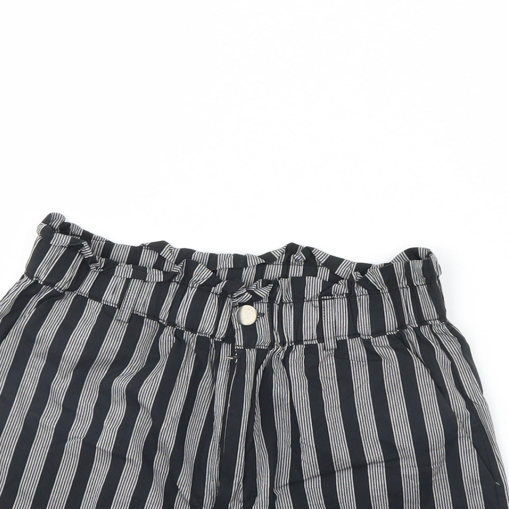 FOREVER 21 Womens Black Striped  Cut-Off Shorts Size S