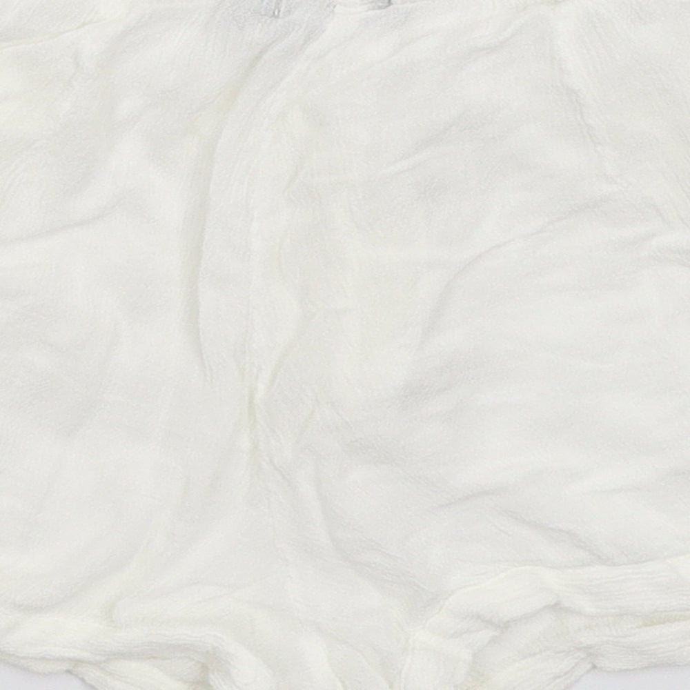 Nasty Gal Womens White   Hot Pants Shorts Size 4