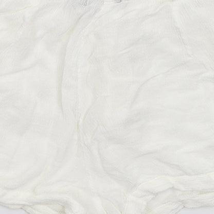 Nasty Gal Womens White   Hot Pants Shorts Size 4