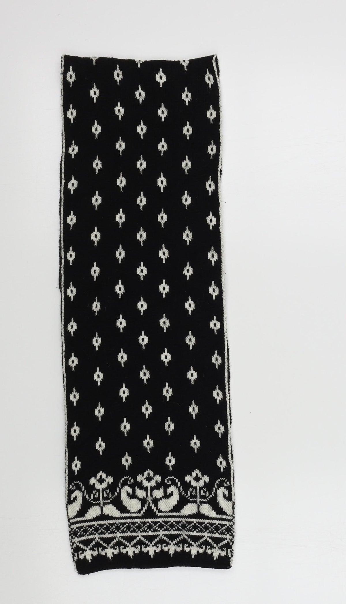 Preworn Womens Black Geometric   Scarf