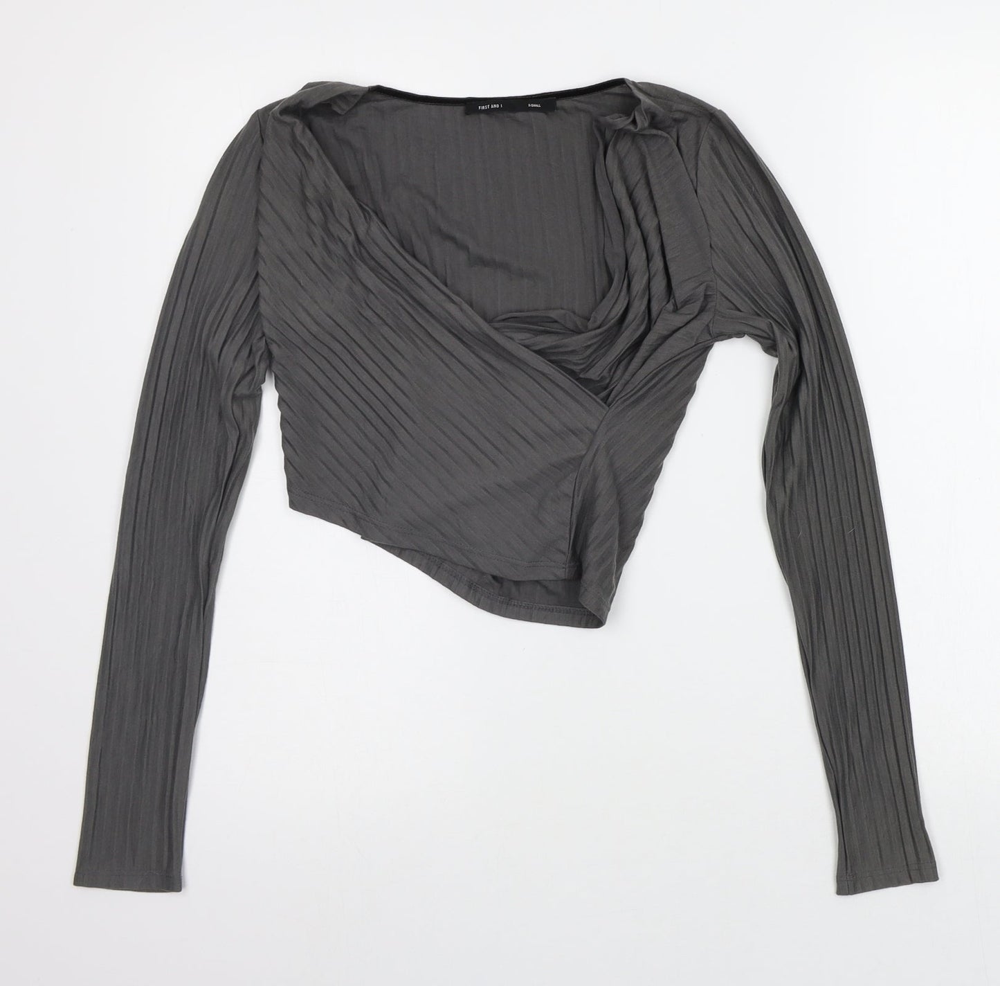 FIRST AND I  Womens Grey   Basic T-Shirt Size XS