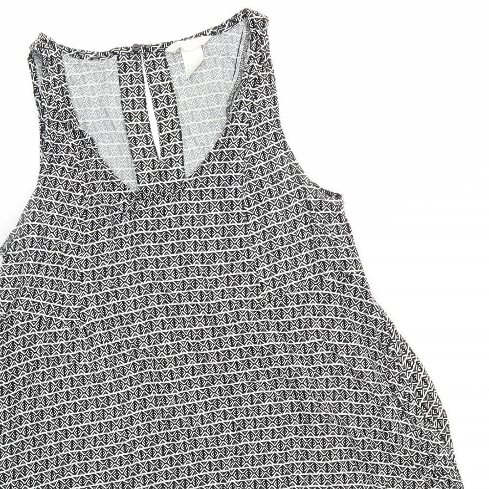 H&M Womens Black Geometric  Fit & Flare  Size 8