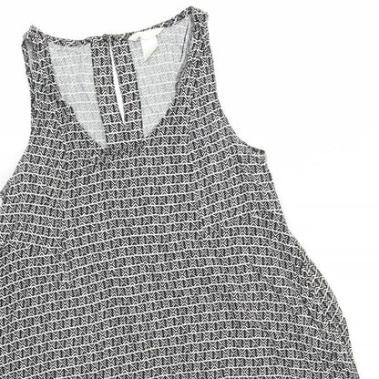 H&M Womens Black Geometric  Fit & Flare  Size 8