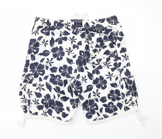 TUGGER  Mens Blue Floral  Sweat Shorts Size L - stretch waistband