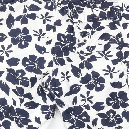 TUGGER  Mens Blue Floral  Sweat Shorts Size L - stretch waistband