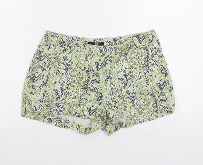 H&M Womens Green Animal Print  Bermuda Shorts Size 6
