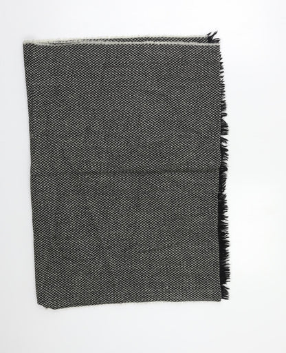 Preworn Unisex Grey    Shawl/Wrap