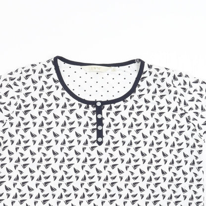 EWM Womens White   Basic T-Shirt Size M  - boat pattern
